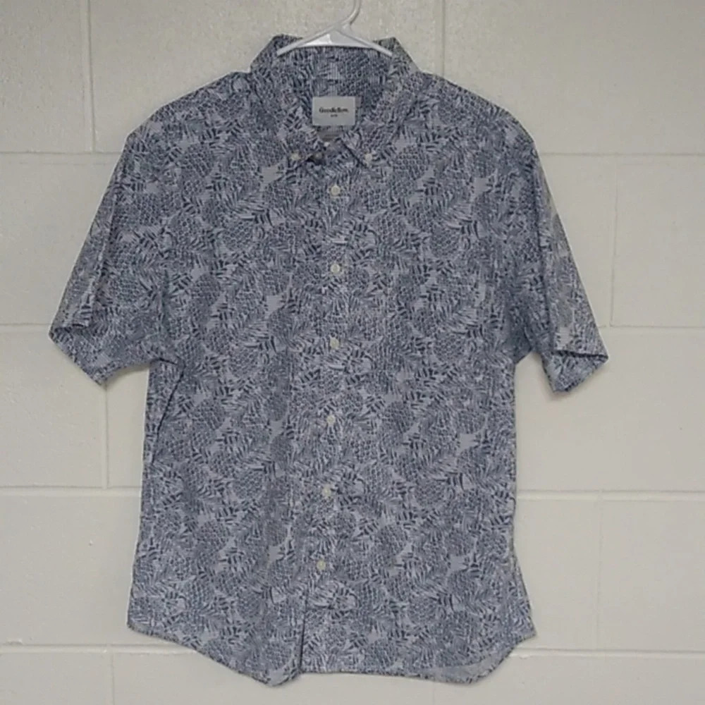 GOODFELLOW TROPICAL PINEAPPLE PRINT, BUTTON UP, SLIM, LARGE SHIRT IN DENIM BLUE
